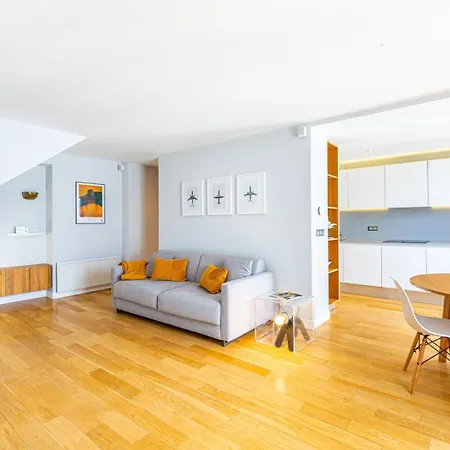 Guestready - Vibrant And Retro At Republique Paris